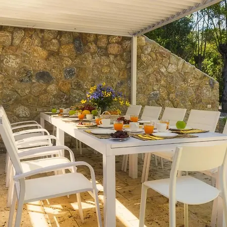 别墅 Laconella 8&4, Emma