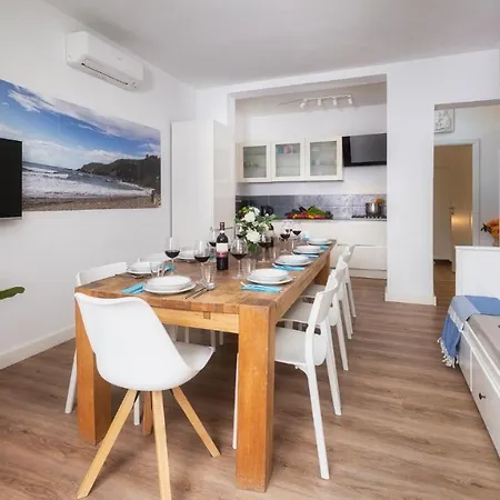 Laconella 8&4, Emma Villa