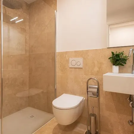 Laconella 8&4, Emma 别墅