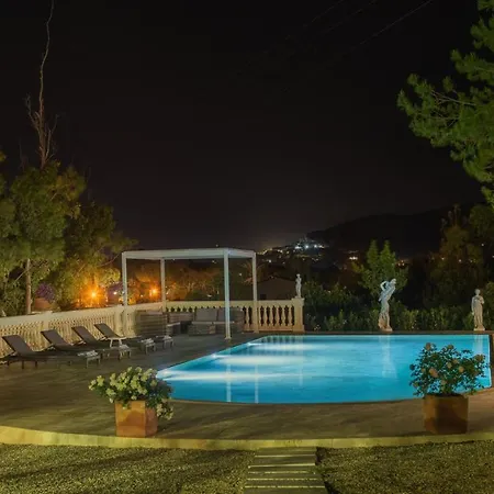 Villa Laconella 8&4, Emma