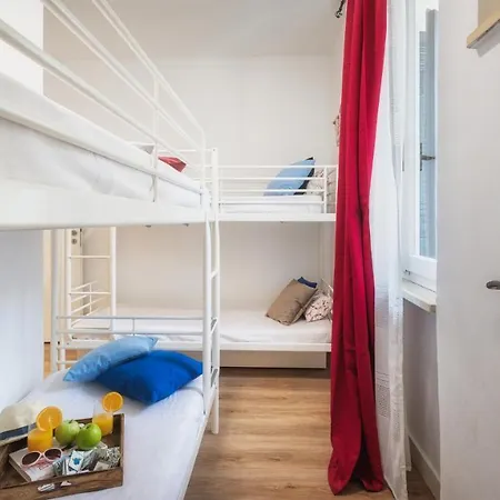 Villa Laconella 8&4, Emma *